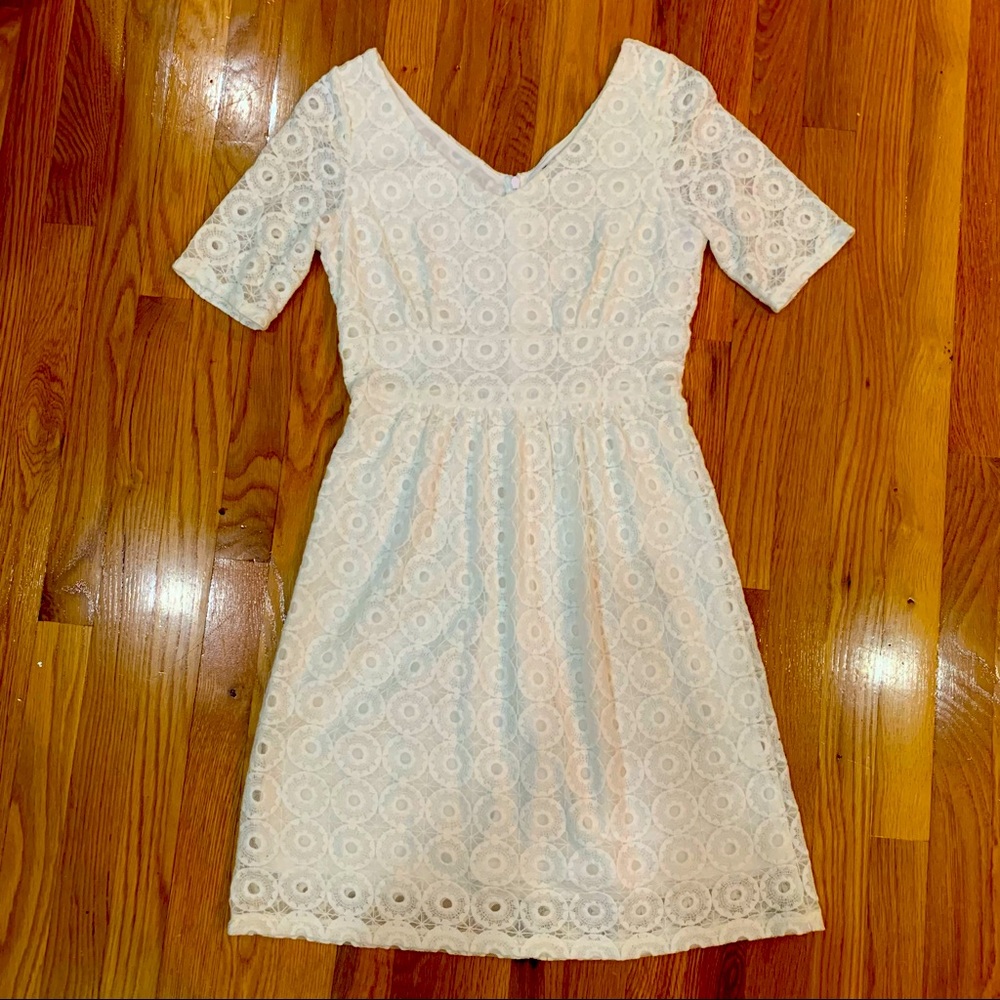 Banana Republic Mad Men White Lace Dress - Size 6 petite